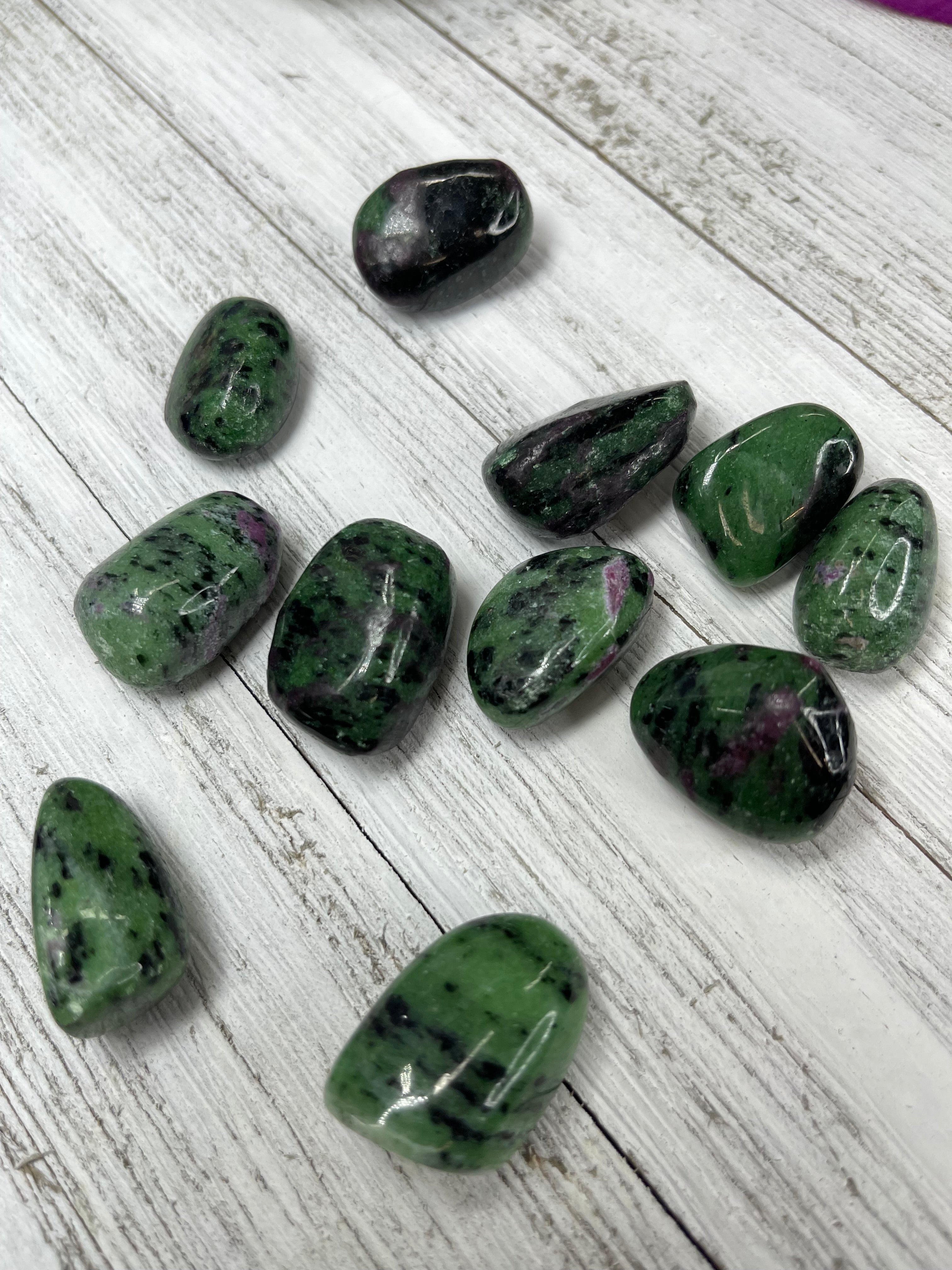 Ruby Zoisite Tumble | UV Reactive