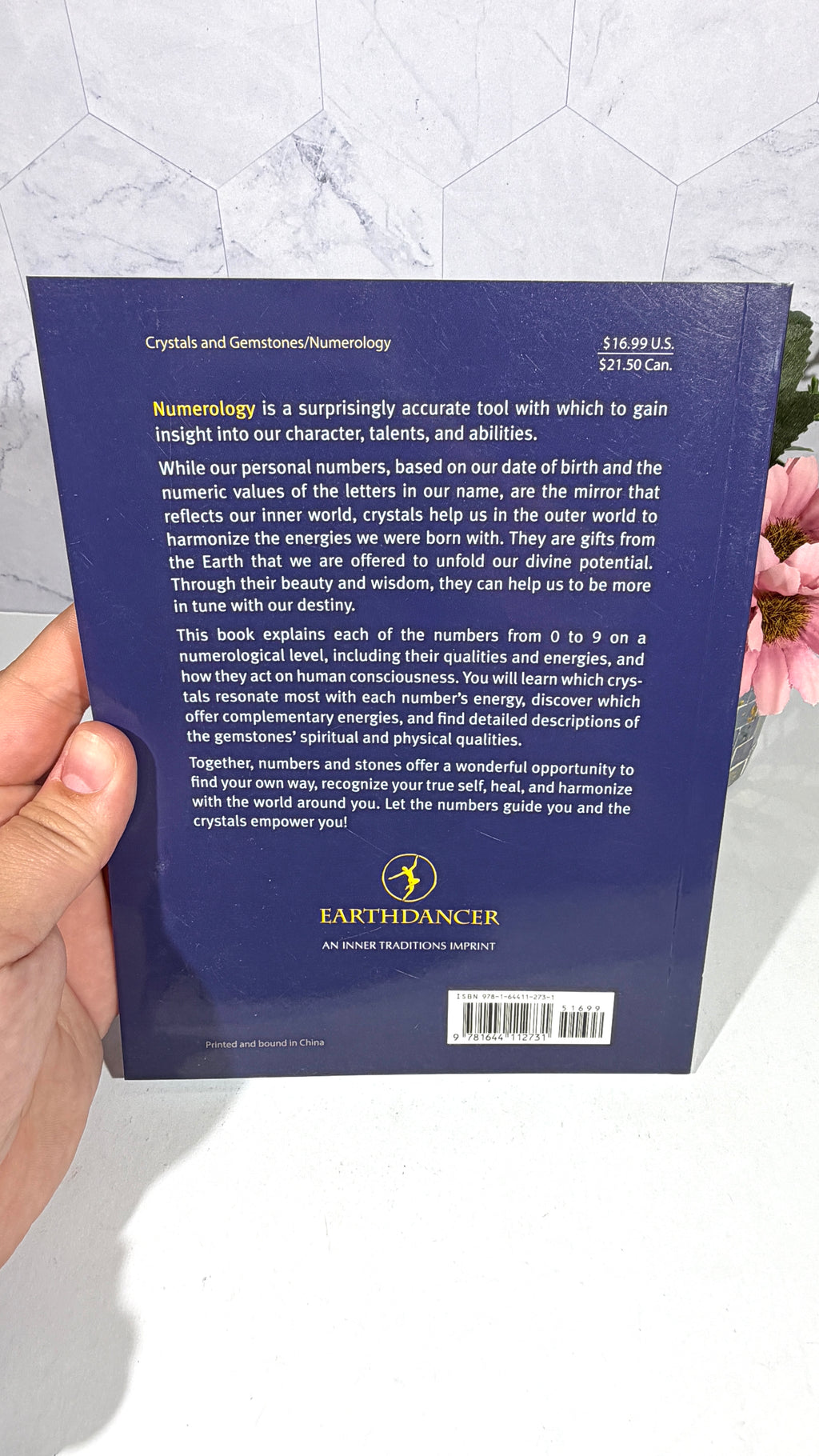 Crystals and Numerology by Editha Wuest and Sabine Schieferle