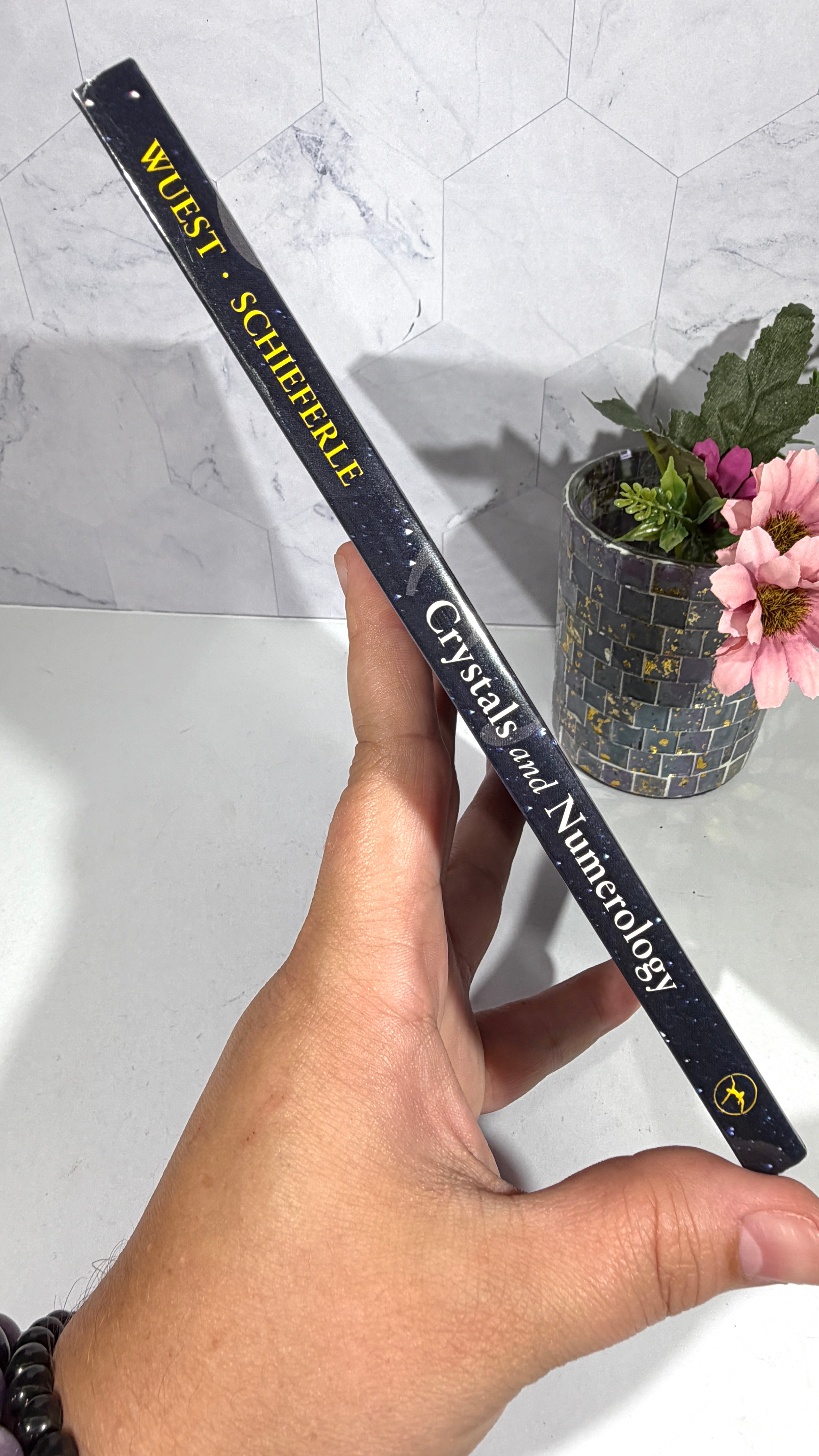 Crystals and Numerology by Editha Wuest and Sabine Schieferle