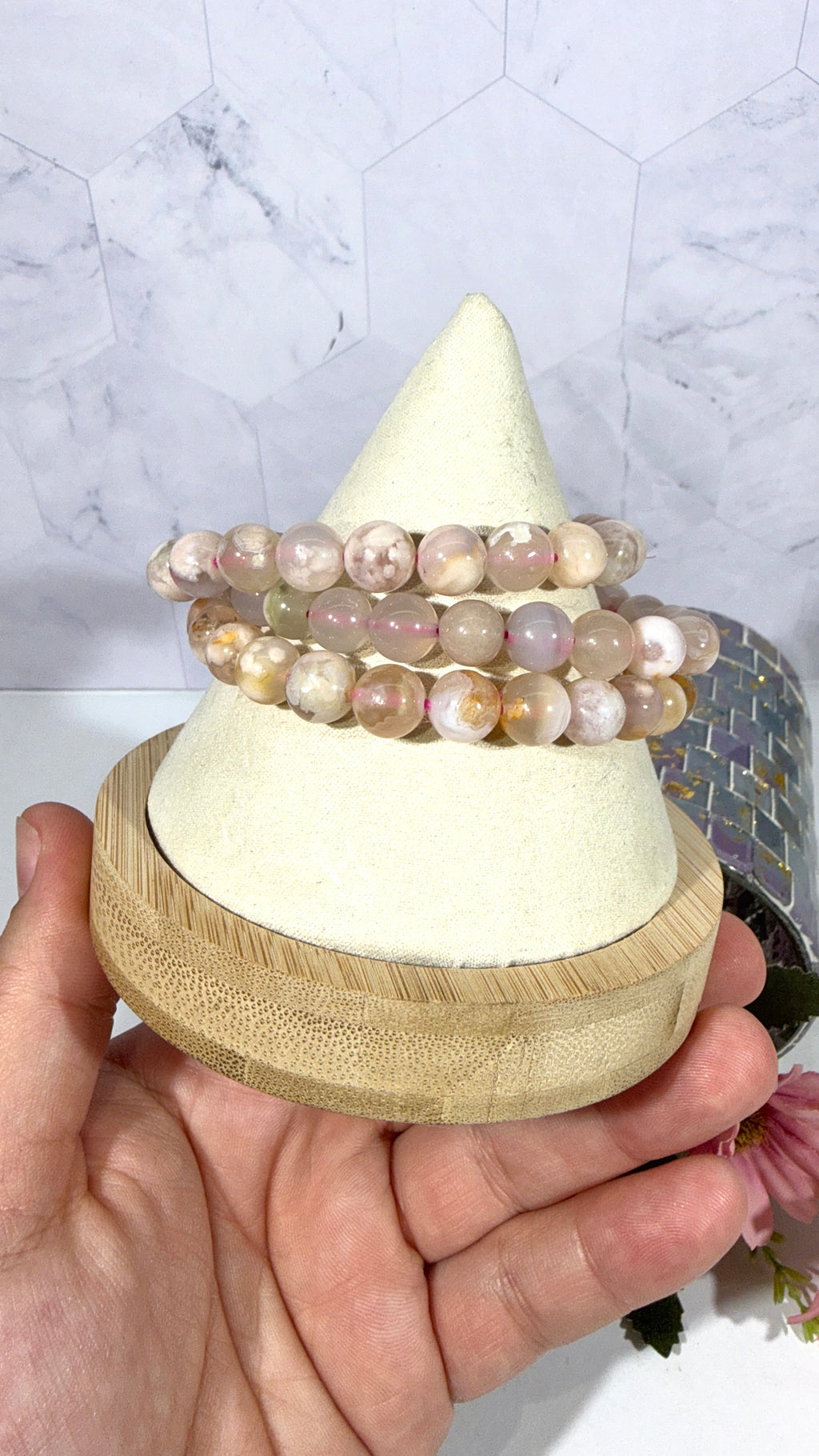 8mm Flower Agate Bracelet