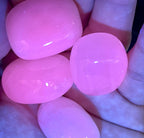 Mangano Calcite Tumbles | UV Blacklight Reactive