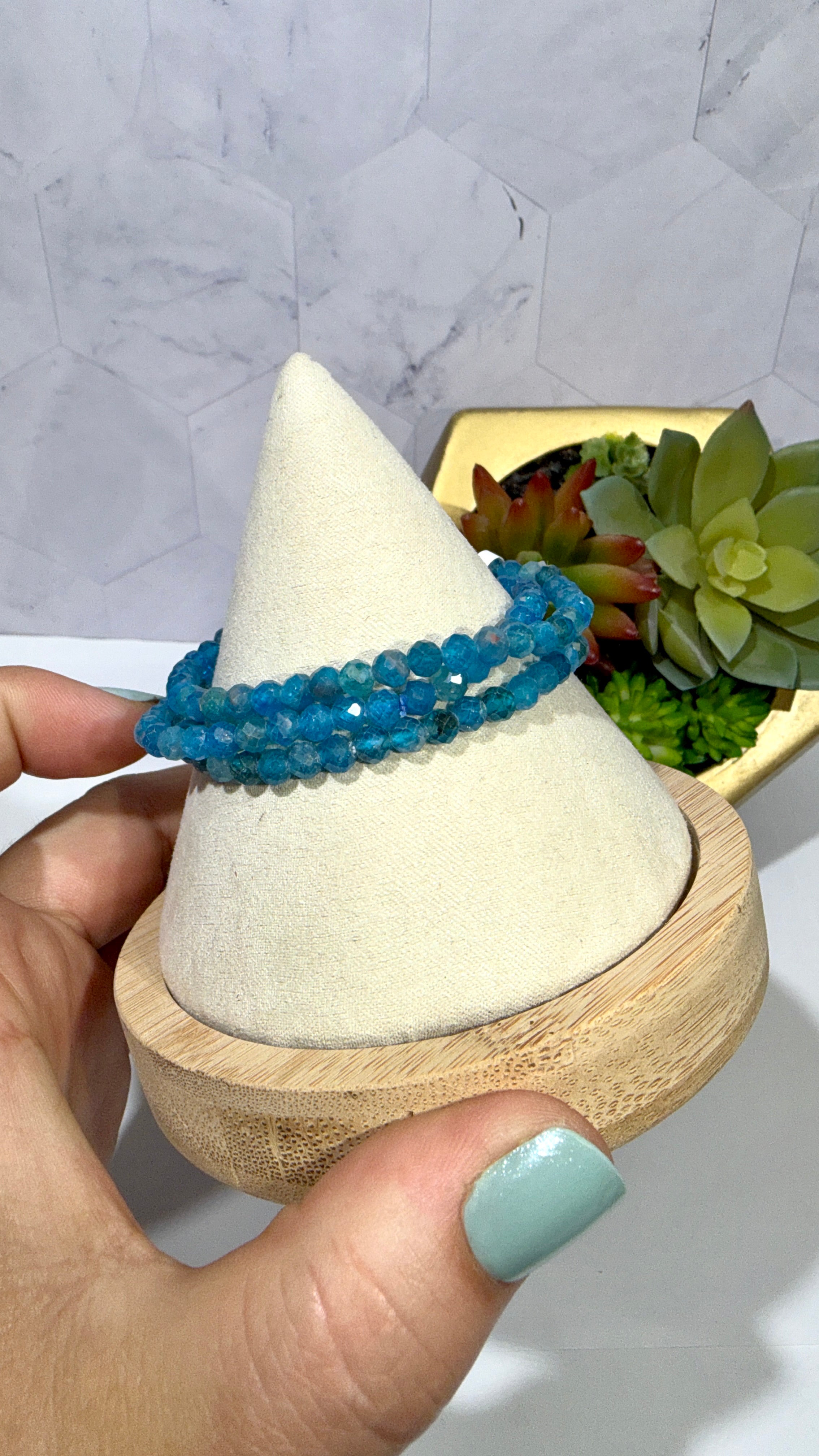 4mm Faceted Blue Apatite Bracelet
