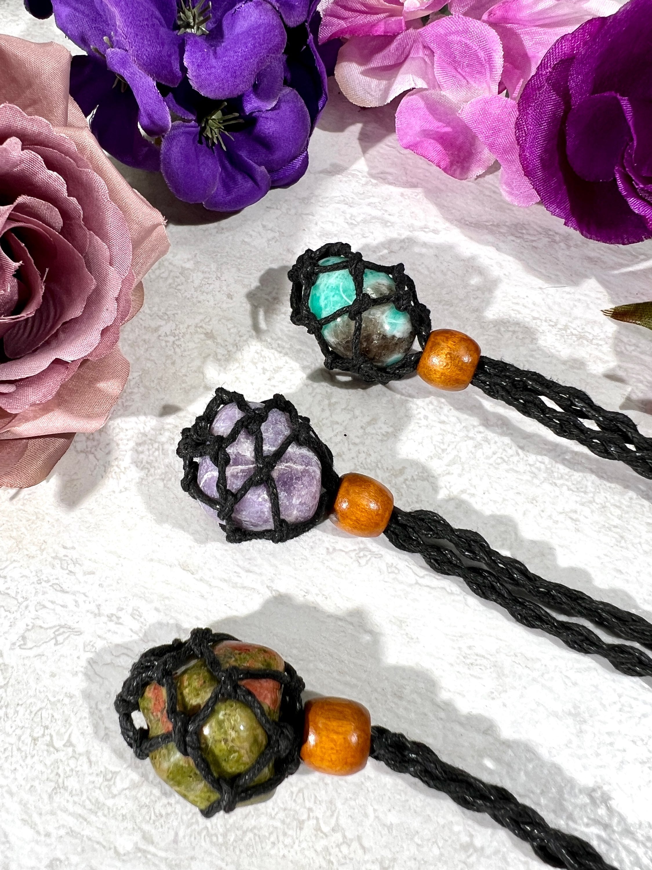 Adjustable Tumble Holder Necklace