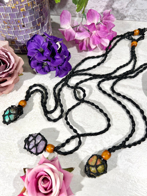 Adjustable Tumble Holder Necklace