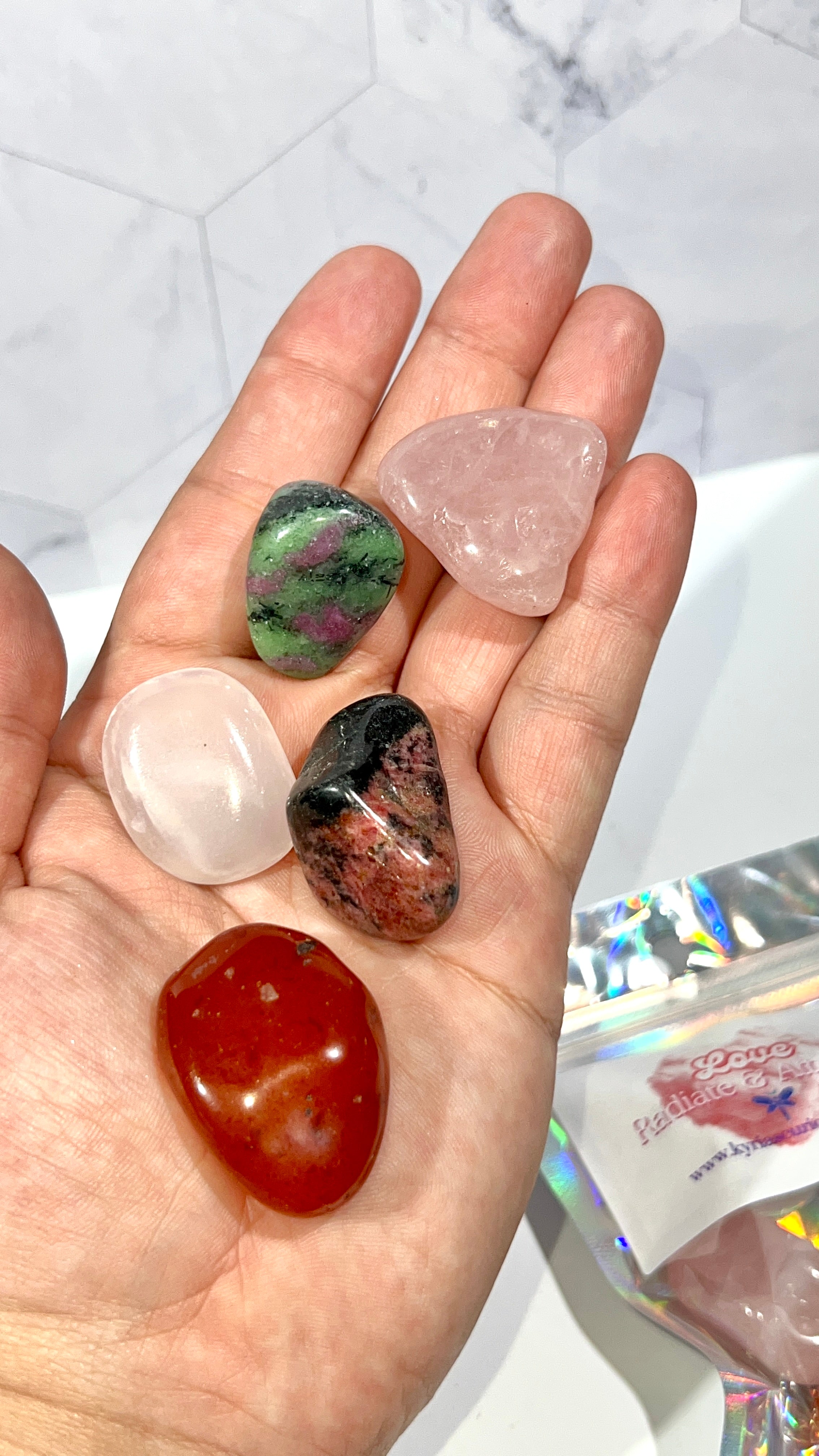 Love Crystal Kit - Radiate & Attract It